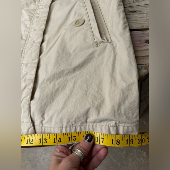 Vintage Y2K Gap Beige Trench Coat Size: Small - Picture 5 of 6